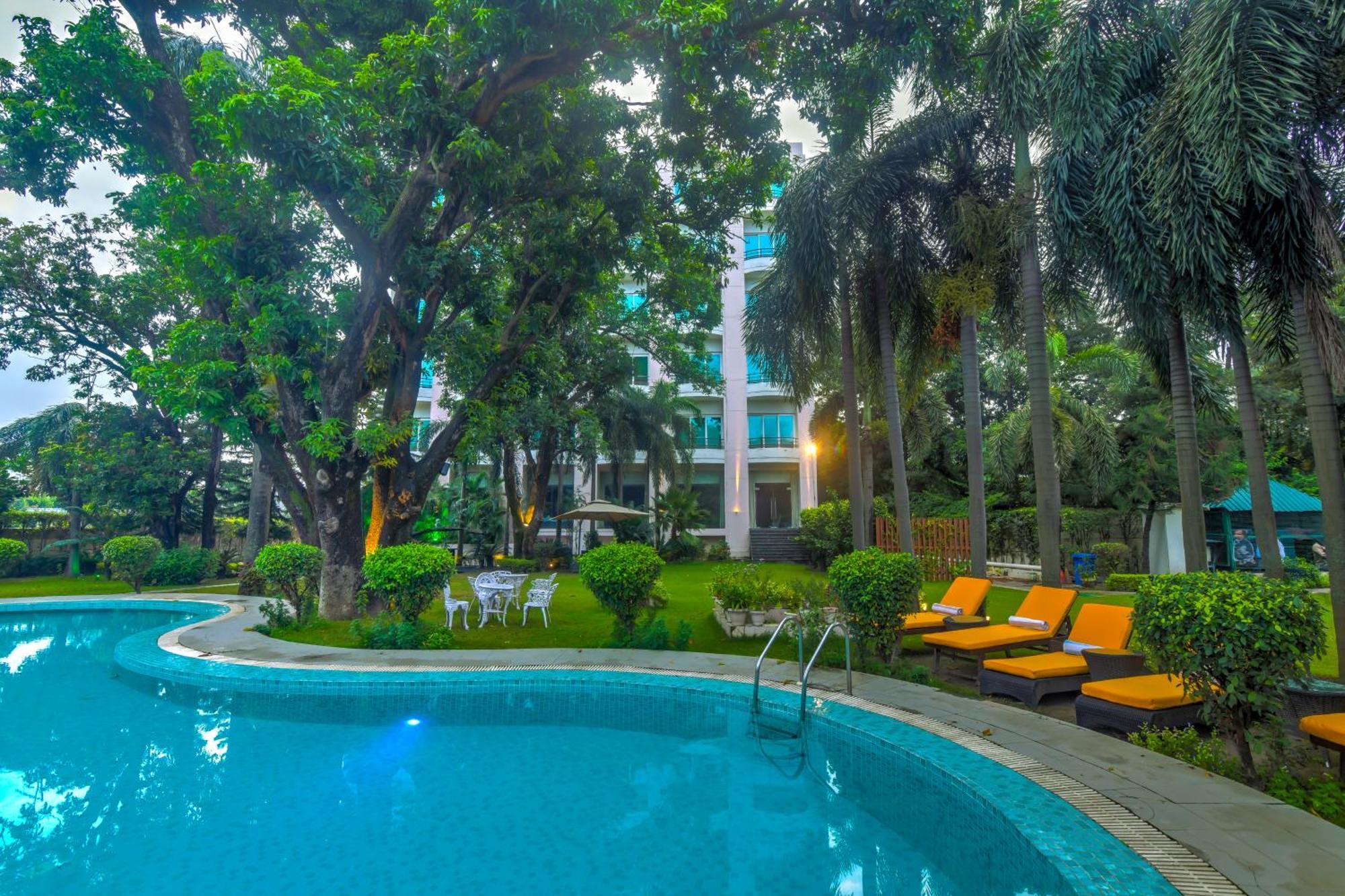 Godwin Haridwar Hotel Luaran gambar
