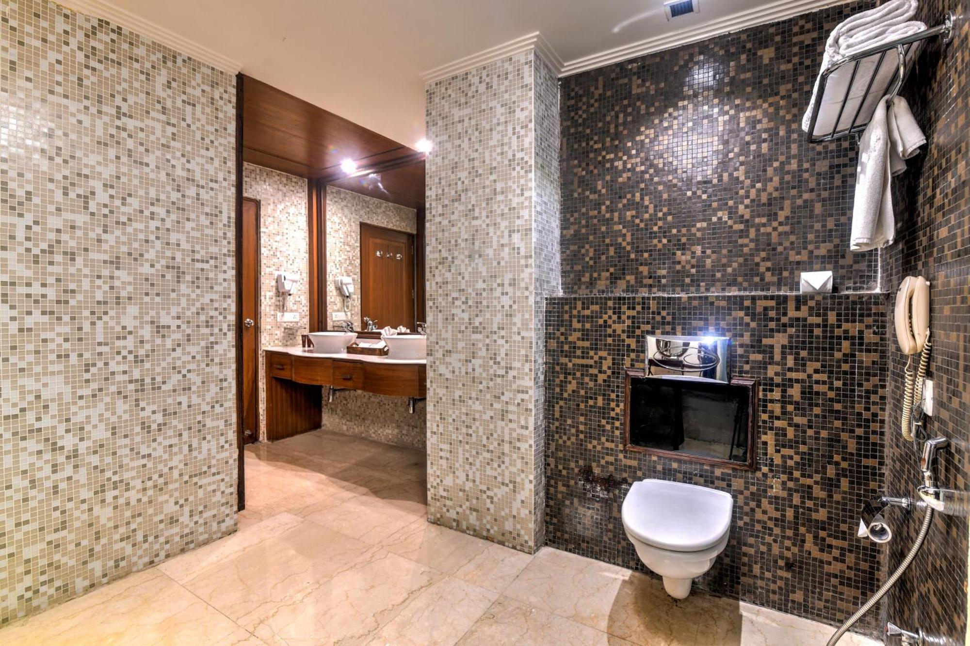 Godwin Haridwar Hotel Luaran gambar